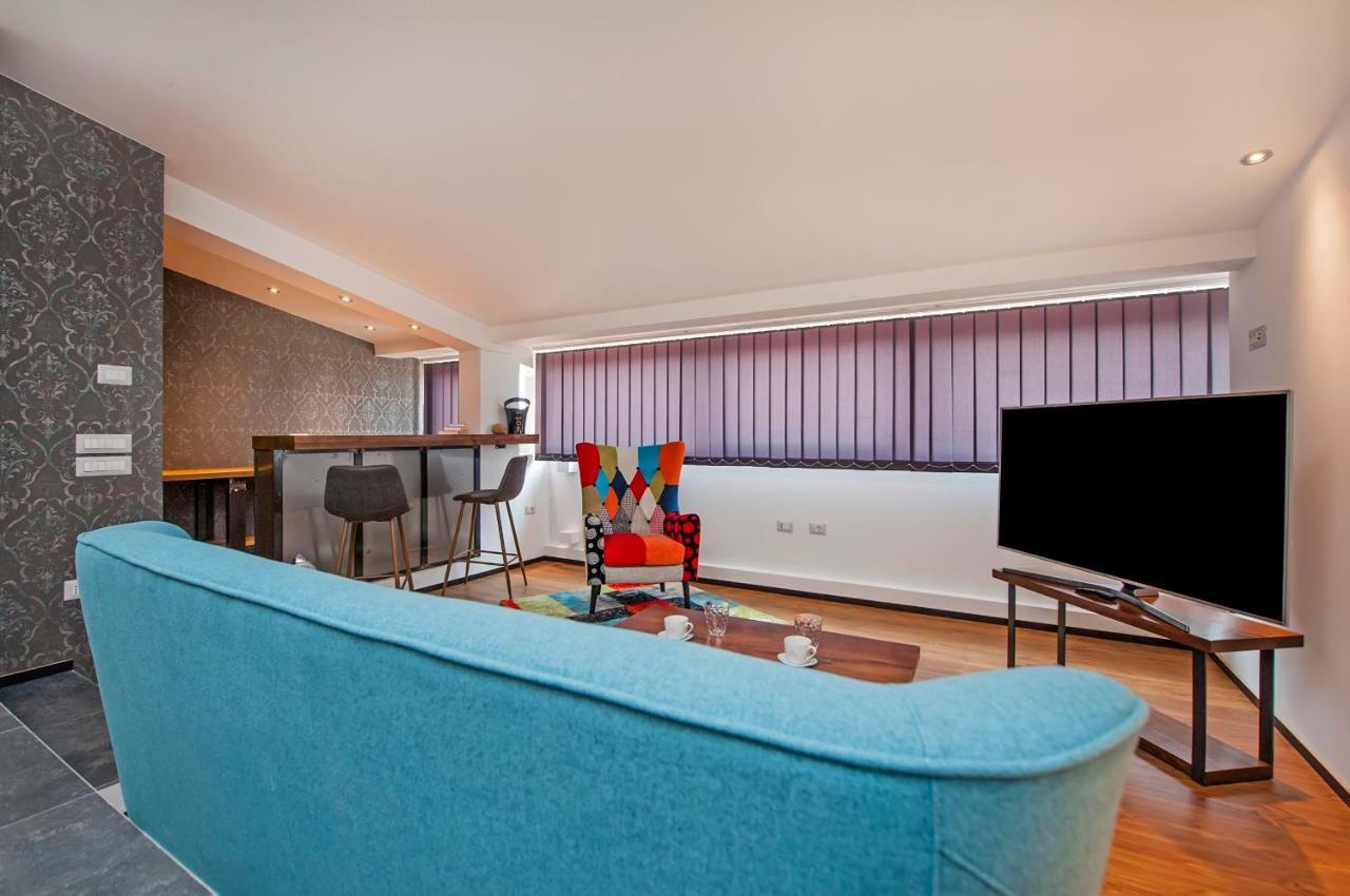 Lakovich Sea View Apartments Ровінь Екстер'єр фото