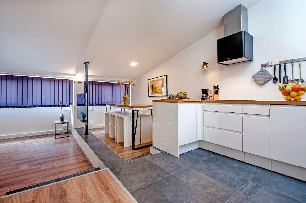 Lakovich Sea View Apartments Ровінь Екстер'єр фото