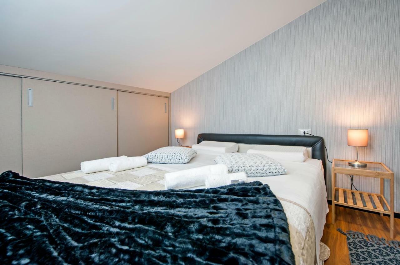 Lakovich Sea View Apartments Ровінь Екстер'єр фото